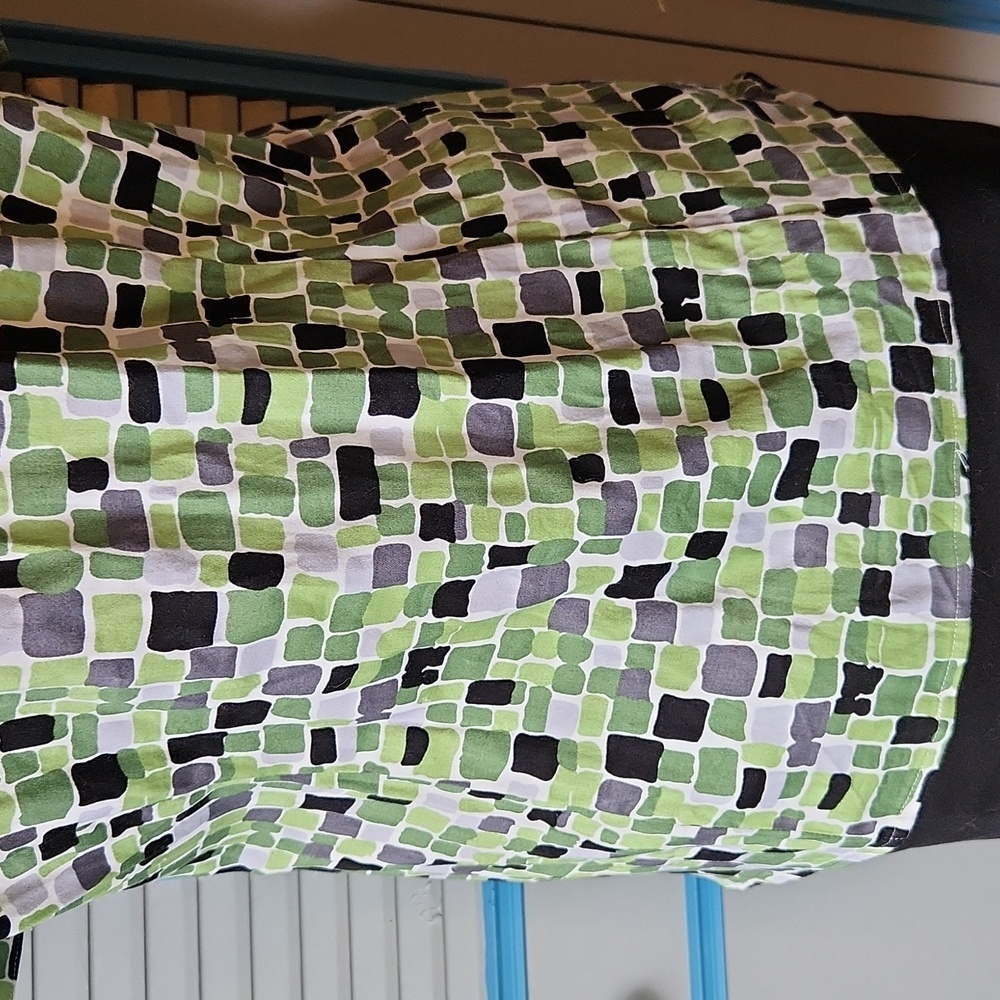 Apt. 9 Green Geometric Faux Wrap Top - Picture 12 of 14